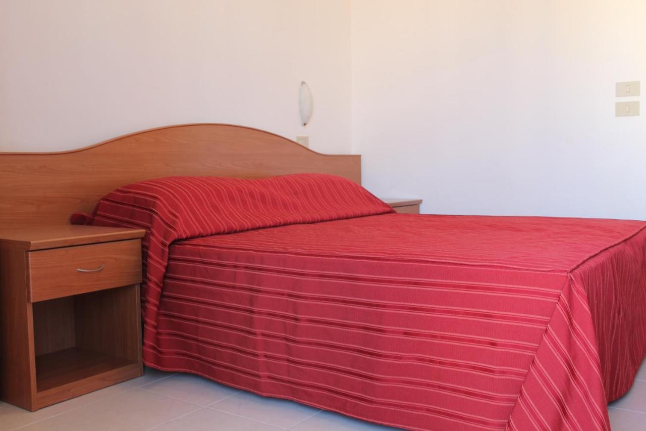 Hotel Vienna Caorle Buitenkant foto