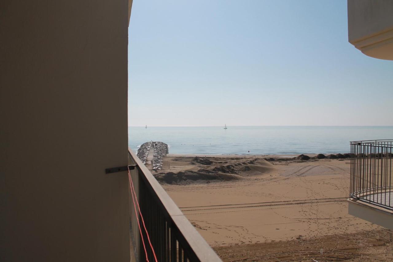 Hotel Vienna Caorle Buitenkant foto