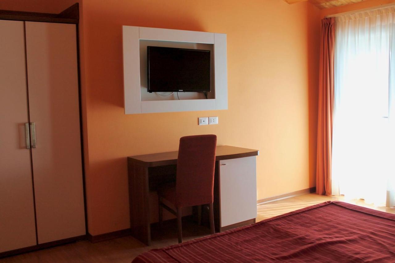 Hotel Vienna Caorle Buitenkant foto