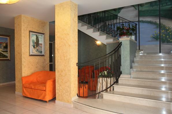 Hotel Vienna Caorle Buitenkant foto